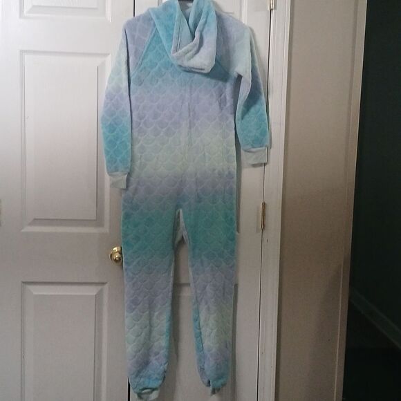 More then Magic Mermaid scale sleepwear hooded onsie Sz L 10/12 - Picture 5 of 8